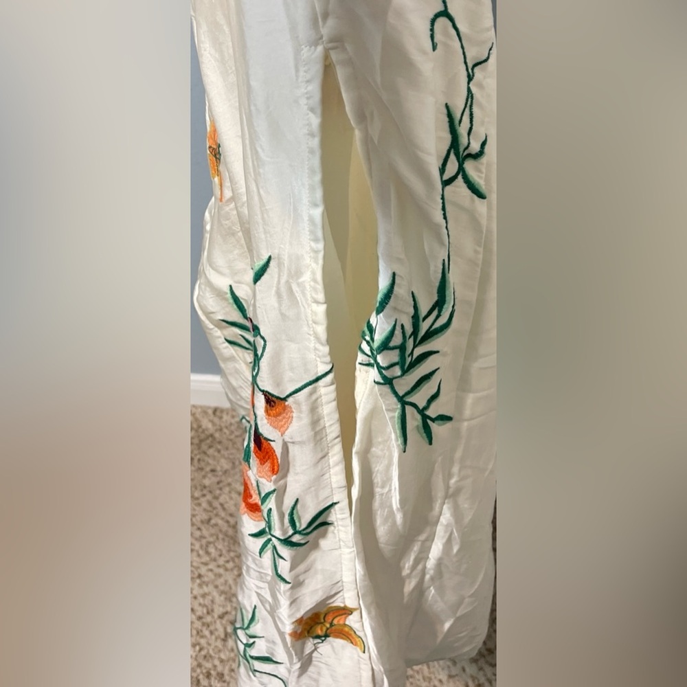 Urban Outfitters Floral Embroidered Midi Dress Ivory Side Slit Boho Indie Medium - Picture 6 of 12